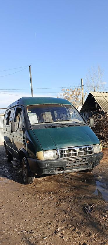 QAZ: QAZ GAZel: 2.4 l | 1999 il 33920 km Van/Minivan — 1