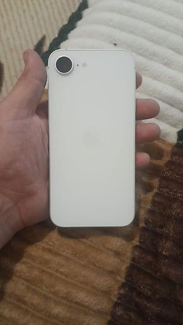 iphone xarab: IPhone 16e, 128 GB, Gümüşü, Zəmanət — 5