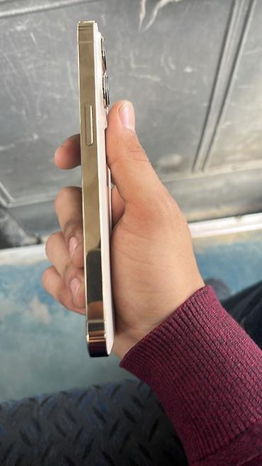 iphone xoş max: IPhone 13 Pro, 128 GB, Qızılı, Face ID — 6