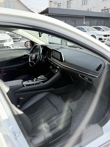 Hyundai: Hyundai Sonata: 2019 г., 2 л, Автомат, Газ, Седан — 6