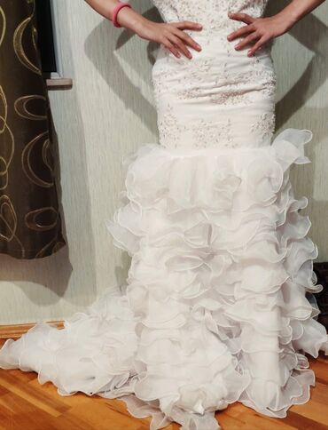 toy paltarlari modelleri: Свадебное платье русалка 
новое, цвет белый 
размер С
срочно продается