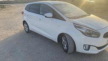 picanto kia: Kia Carens, ağ rəng, 5 qapılı kompakt MPV. Xarici: - LED gündüz — 2