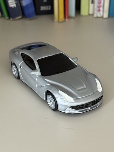 Avtomobil modelləri: Ferrari, 2016 il, 1:43, Dəmir, Ünvandan götürmə