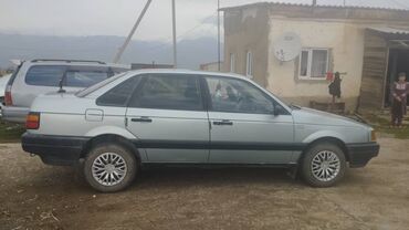 авто в рассрочку бу: Volkswagen Passat CC: 1991 г., 1.8 л, Механика, Бензин, Седан