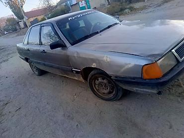 audio cd: Audi 100: 1990 г., Механика, Бензин, Седан — 3