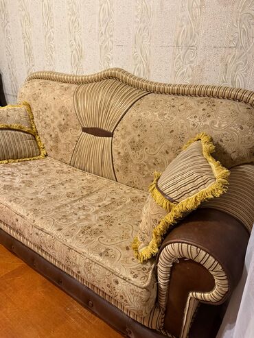 висячее кресло: İşlənmiş, Divan, 2 kreslo, Açılan