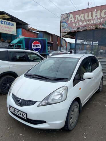 продаю делика: Honda Fit: 2008 г., 1.3 л, Автомат, Газ, Хэтчбэк