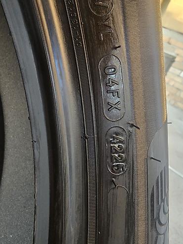 r12 шины: Комплект из 4 шин Michelin Primacy 4 SUV - Размер: 255/50 R20 - — 3