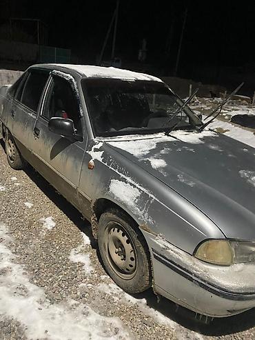 Другие автомобили: Легковой автомобиль седан, серебристый цвет кузова. Передний привод — 2