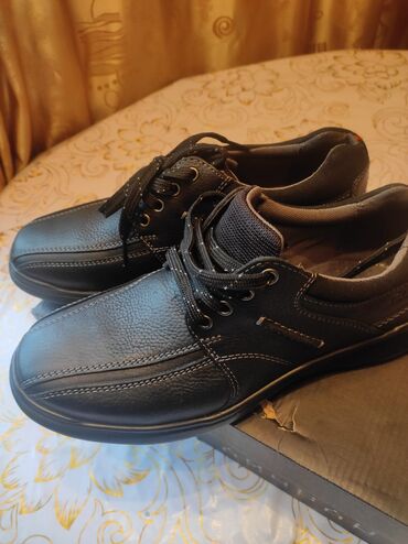 обувь спортивная: Clark's с Америки размер 42 НОВЫЕ кожа 100%