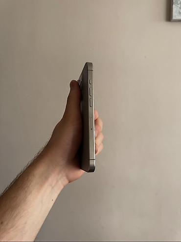 e88 pro: IPhone 15 Pro, Б/у, 256 ГБ, Natural Titanium, 81 % — 2