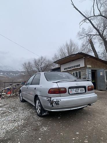 Honda: Honda Civic: 1992 г., Седан — 16