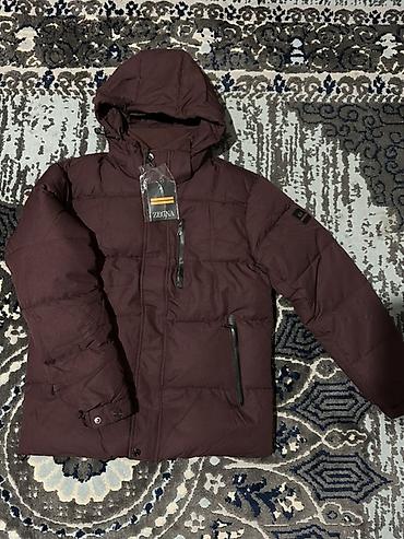 кызыл бирдик: Мужская зимняя пуховая куртка Z Zegna, цвет бордовый. Особенности: - — 3