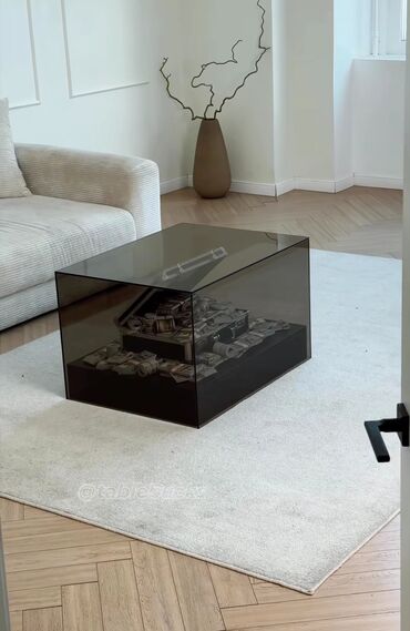 Sifarişlə jurnal masaları: Kvadrat masa, Açılmayan, Təkərsiz, Şüşə — 11