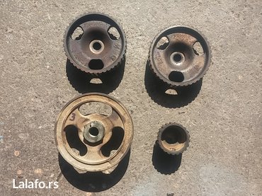 Auto delovi: Remenice za zupčasti kaiš Lada 2105,2107 Riva, Lada Karavan, motor — 1