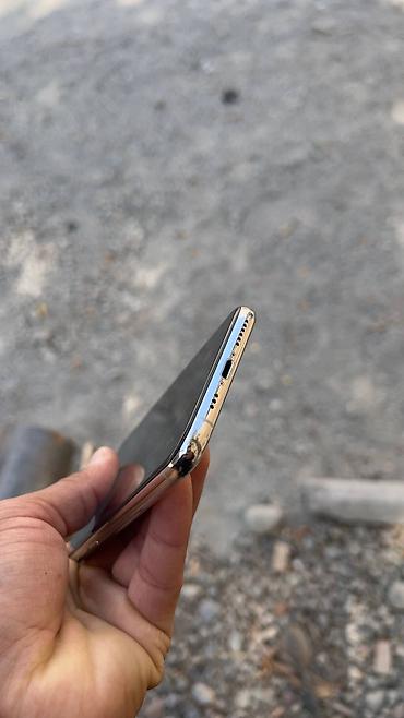 apple studio display: IPhone 11 Pro, Б/у, 256 ГБ, Белый, 70 % — 4