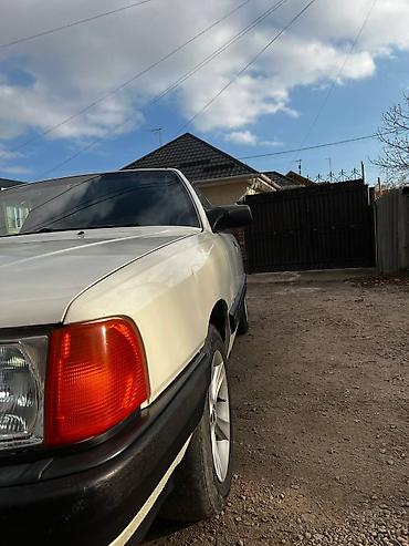 Audi: Audi 100: 1988 г., 1.8 л, Механика, Седан — 2