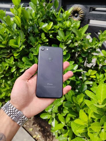 Apple iPhone: IPhone 7, 256 GB, Black Titanium, Barmaq izi