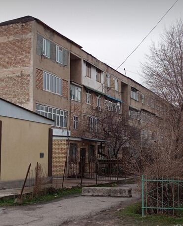 1х комнатная квартира: 2 бөлмө, 55 кв. м, 105-серия, 1 кабат, Косметикалык ремонт