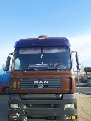 man грузовой: Тягач, MAN, 2007 г., Тентованный