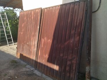 листы метала: Ворота металлические б/у со стойками длина 3м высота 2м метал толшина