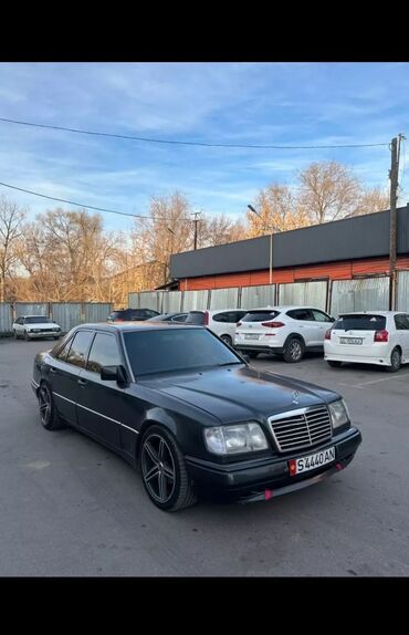 Mercedes-Benz: Mercedes-Benz E-Class: 1994 г., 3.2 л, Автомат, Газ, Седан