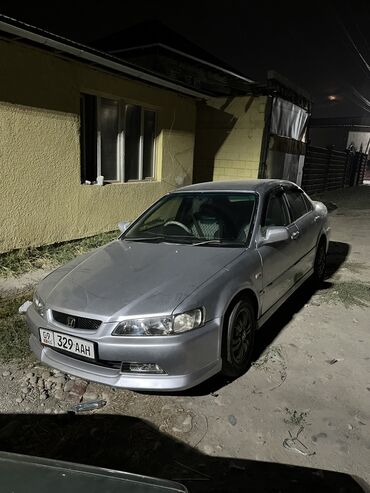 одиссей передний бампер: Honda Accord: 2001 г., 1.8 л, Автомат, Бензин, Седан