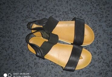 na pruge: Sandals, 37