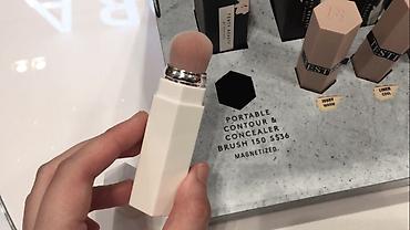 косметички: Кисть Fenty Beauty by Rihanna Portable Contour & Concealer Brush — 2