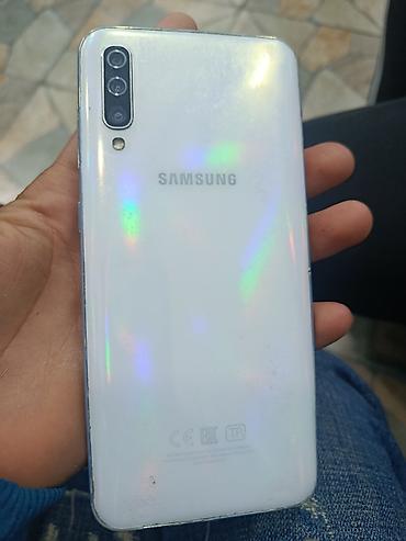 galaxy a50: Samsung Galaxy A50, rəng - Ağ, Barmaq izi — 4