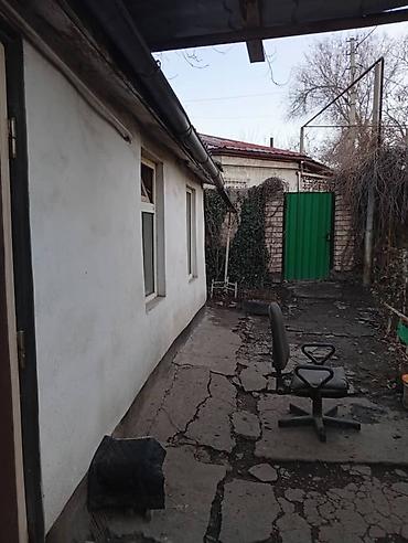 Продажа коттеджей и домов: Продаётся дом за капитальным кирпичным забором с зелёными воротами и — 8