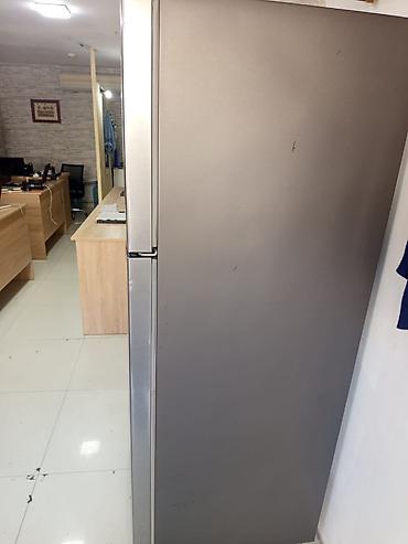 Soyuducular: İşlənmiş 2 qapılı Samsung Soyuducu Satılır, rəng - Boz, Təkərli — 6