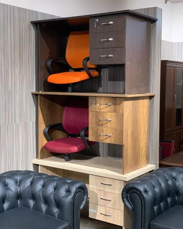 Ofis və oyun kresloları: Yeni, Təkərli, Qolları tənzimlənir, Dəri — 17