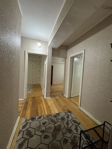 продаю место в цуме: 3 комнаты, 63 м², Индивидуалка, 4 этаж, Косметический ремонт