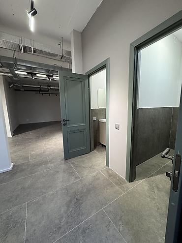 Аренда коммерческой недвижимости: Сдаю Помещение целиком: 200 м², С ремонтом, С отдельным входом, С отдельным санузлом — 7