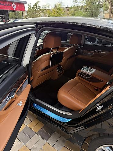 BMW: BMW 750: 2019 г. — 5