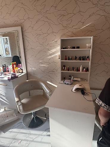 Sifarişlə salon mebeli: Düz masa, Siyirməli, Polkalı — 1