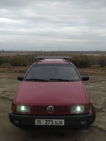 mashina folksvagen passat: Volkswagen Passat: 1990 г., 1.8 л, Механика, Бензин, Универсал