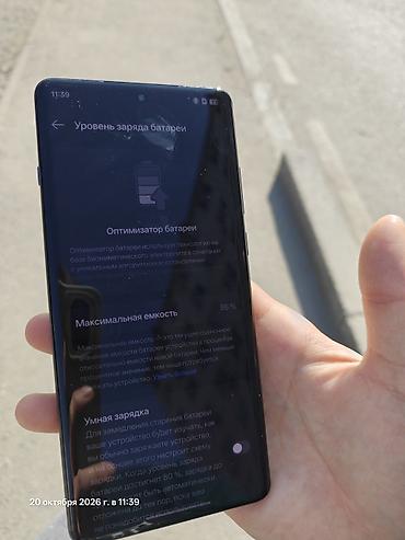 second hand mobile: OnePlus 12, Б/у, 512 ГБ, цвет - Черный, 2 SIM — 4