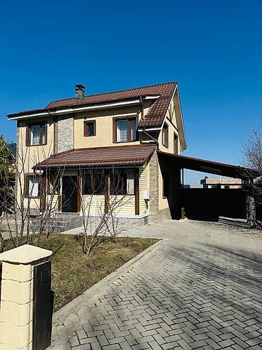 Долгосрочная аренда домов: 200 м², 5 комнат — 1