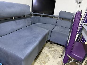divan ortuk: Künc divanı – yumşaq süet tipli boz parça, metal detallar ilə - — 2