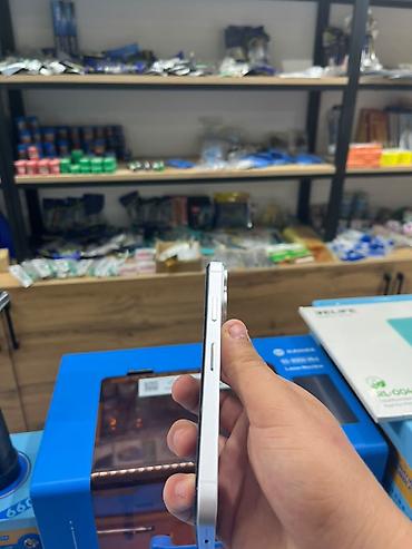 iphobe x: IPhone X — 6