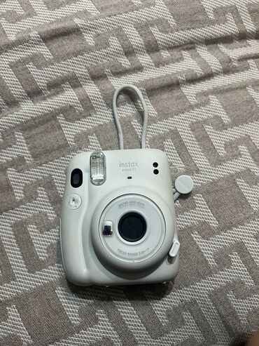 картридж instax: Продаю Instax mini 11 ! Состояние хорошее, работает отлично