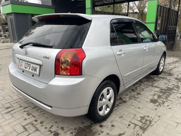Toyota: Toyota Allex: 2004 г., 1.5 л, Автомат, Бензин, Хэтчбэк