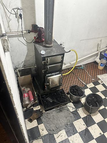 Продажа коттеджей и домов: Уй сатылат Ак ордо3 дон 4 сотик 5 болмолу жолго жакын документти кызыл — 12