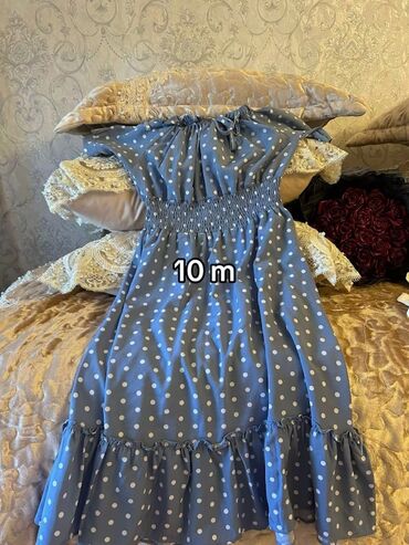 женские свитерв в полоску: Qadın geyimləri – müxtəlif modellər 1) Boz-mavi rəngdə, ağ xallı don