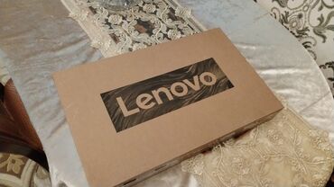 Lenovo: Lenovo 15.4 ", Intel Core i5, 256 GB