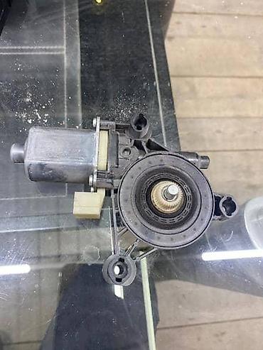 brzi ključevi: MOTORIC PODIZACA STAKLA ZA AUDI A3 - 5Q0959802B | Motoric prednjih — 1
