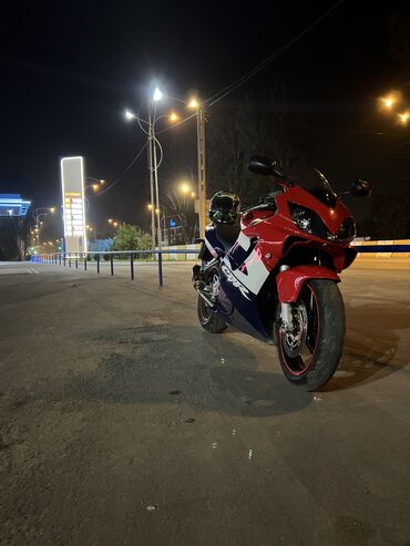 купить трехколесный мотороллер: Спортбайк Honda, 600 куб. см, Бензин, Взрослый, Б/у