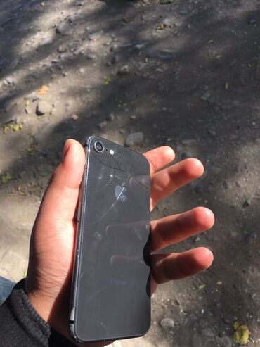 ayfon 11 2 ci el: IPhone 8, 64 ГБ, Черный, Битый